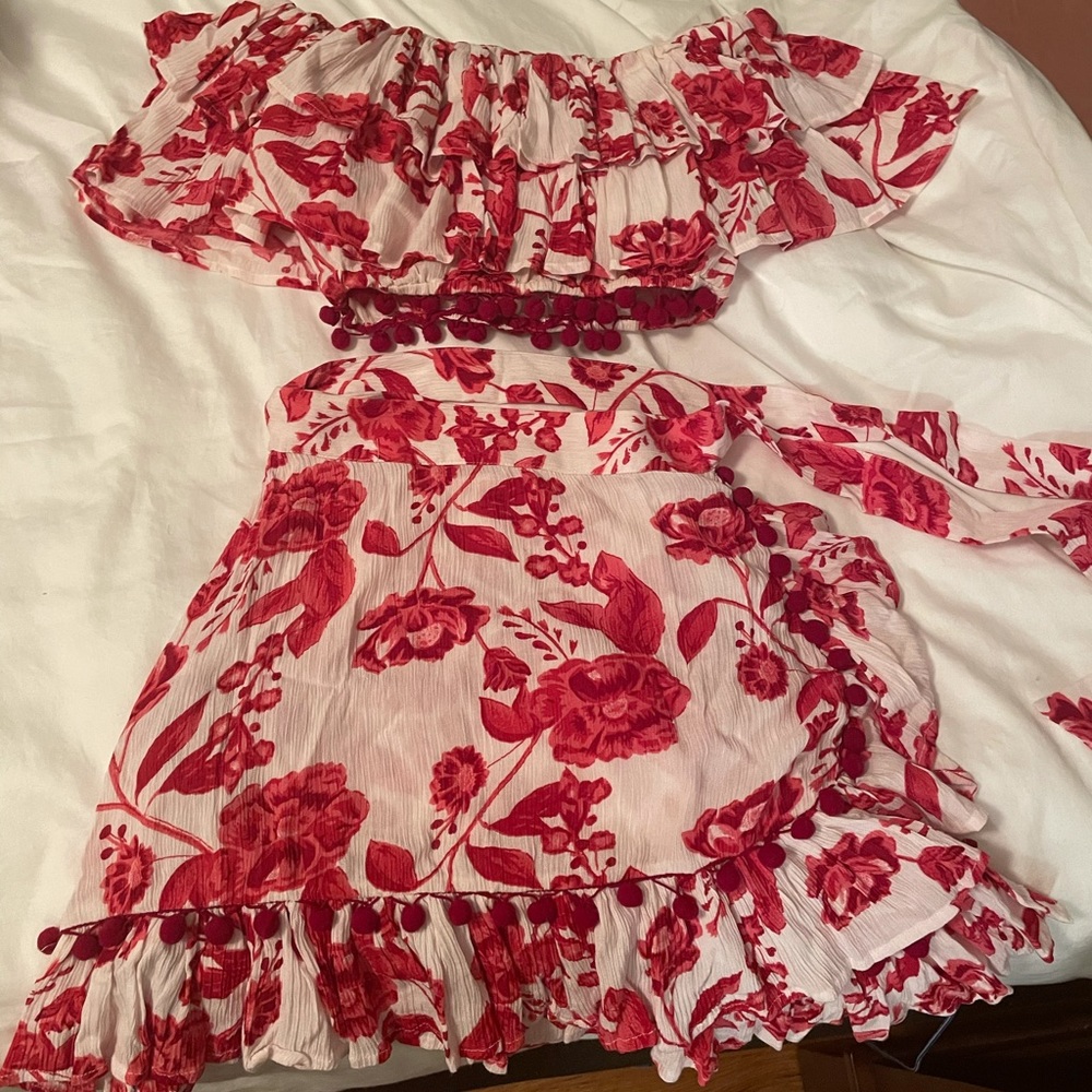 Lovers + Friends White and Red Floral Off-Shoulder Crop Top